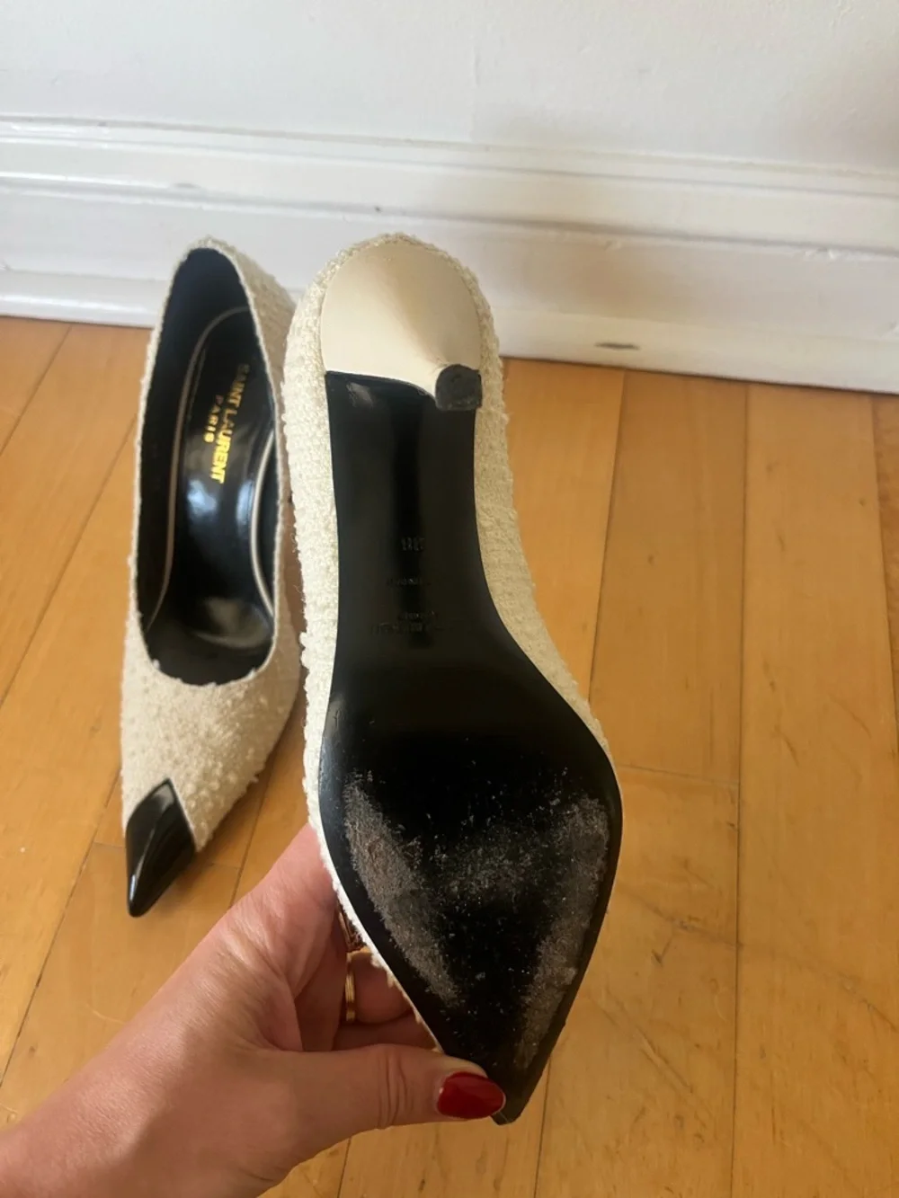 Saint Laurent Cream Tweed Pumps with Black Patent Toe - Picture 6 of 13